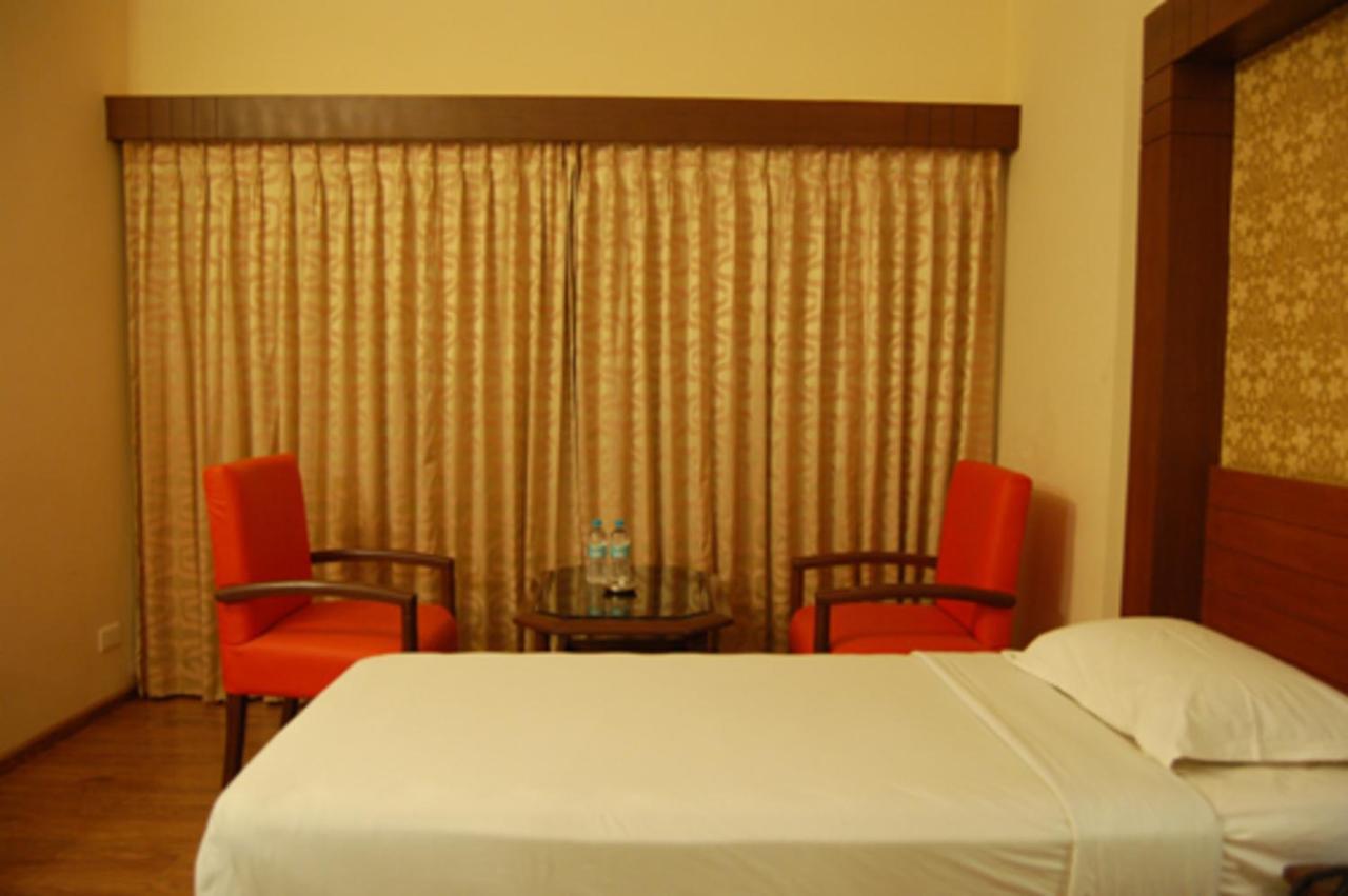 Hotel Park Plaza Maduraj Zewnętrze zdjęcie